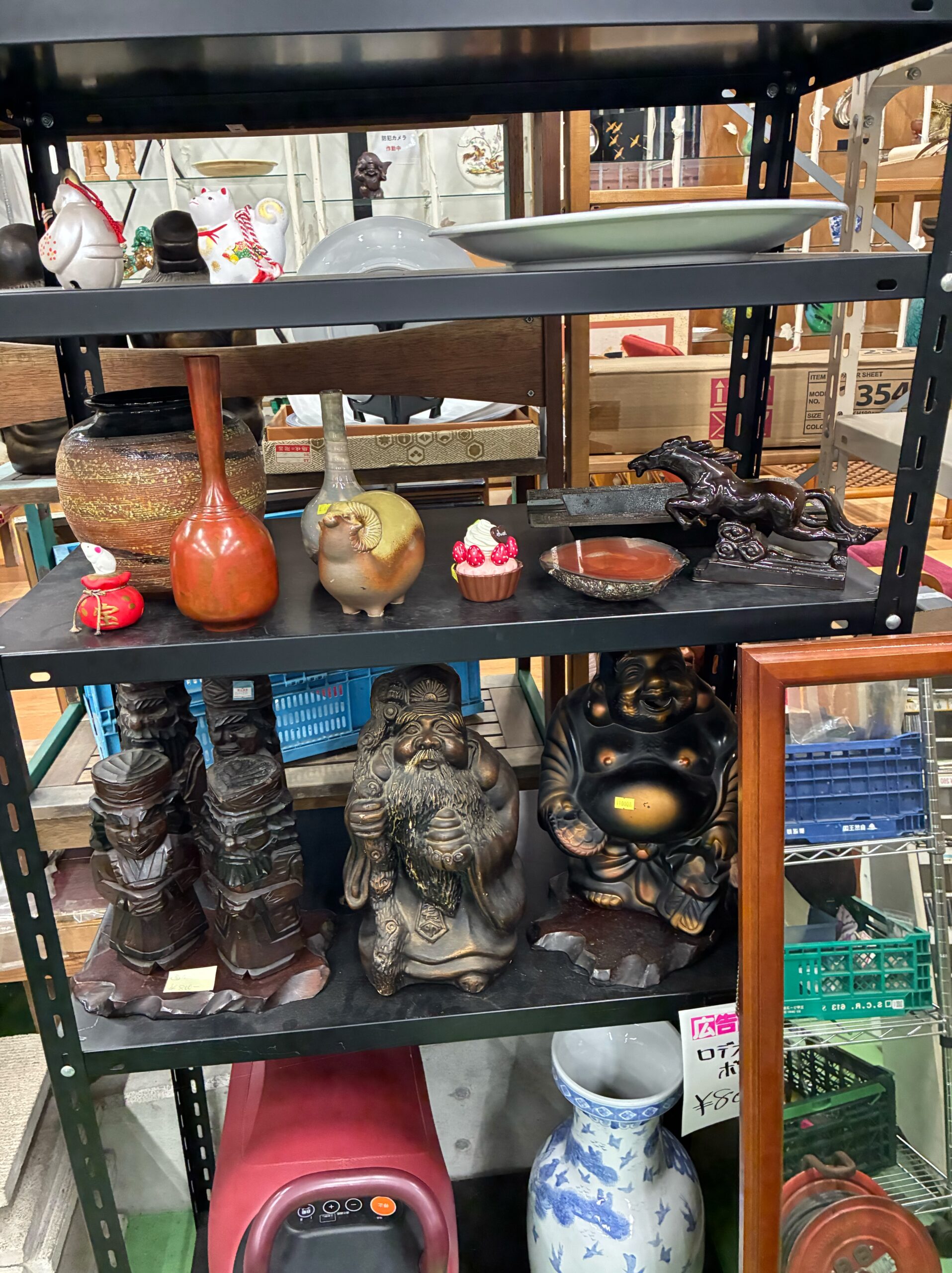 ちょっとした骨董関係やおしゃれな棚なども入荷！【新・山賊村日記